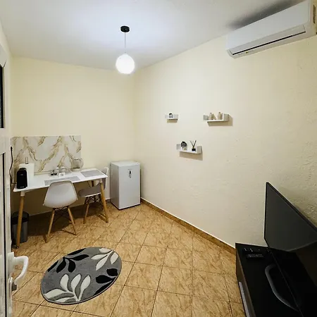 Guestroom Pensión Tirana